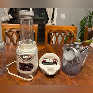 Ninja 700w Motor Base for BL204 Kitchen System Pulse Blender White